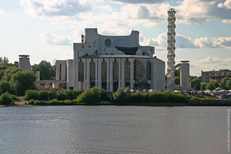 Драматический театр в Новгороде